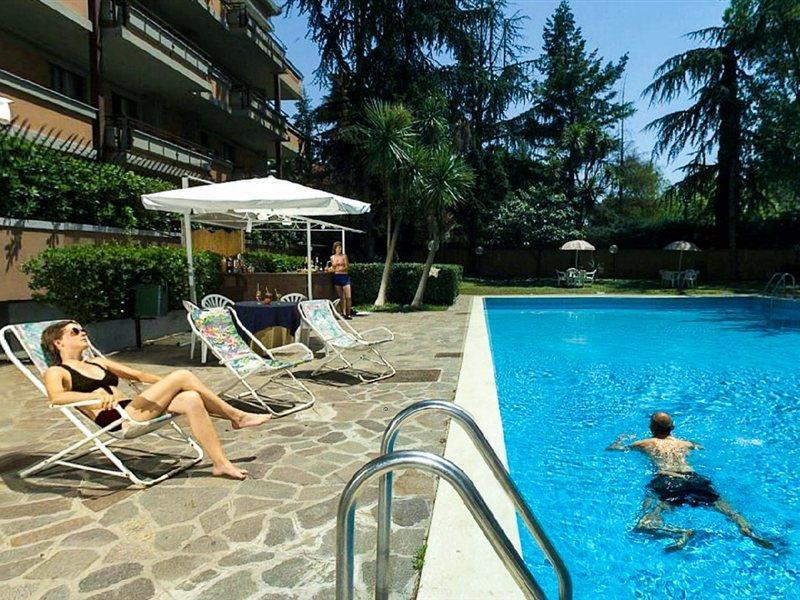 Park Hotel Blanc Et Noir روما المظهر الخارجي الصورة